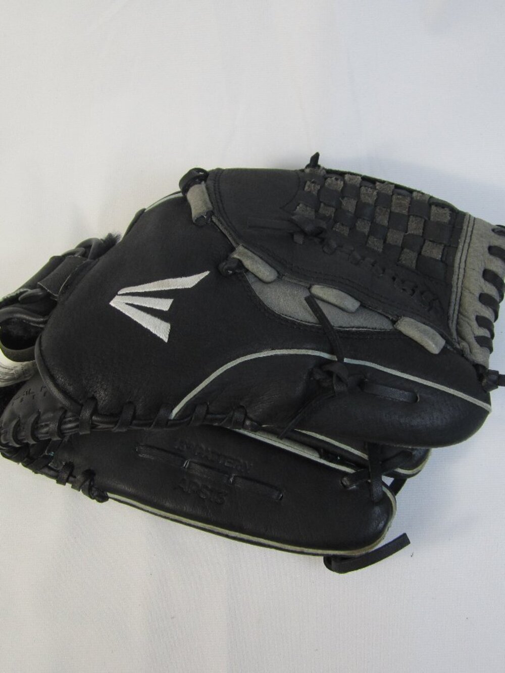 Easton Alpha APS13 13" All Leather Slowpitch Softball RHT Black Baseball Glove